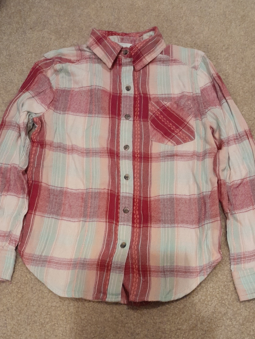 Girls Mudd Size 10 Plaid Button-Up Shirt in Red, Pink, And Pale Blue